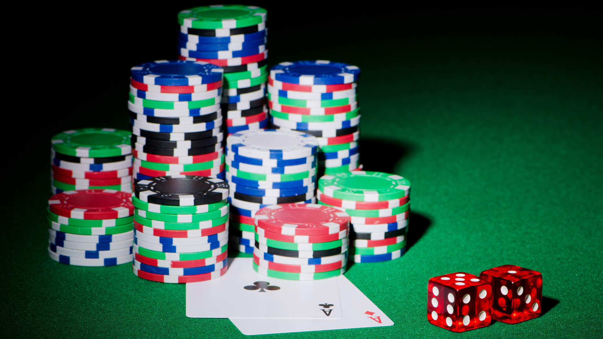 How to Play Online Poker | Casinos
